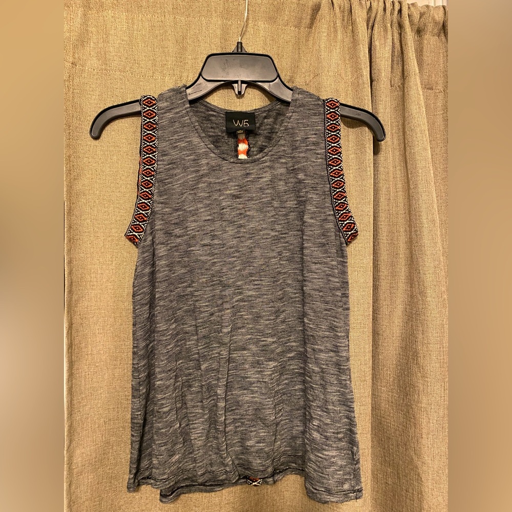 embroidered W5 womens tank sz small